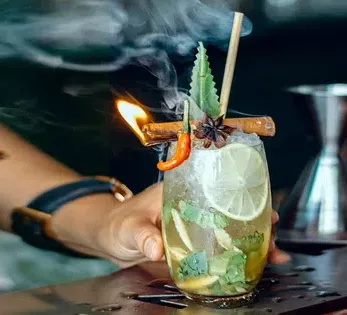Đến TP.HCM thưởng thức cocktail phở khói lửa độc đáo
