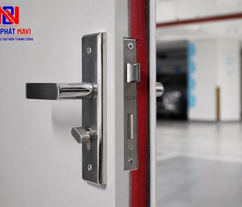 Khóa cửa chống cháy: Chi tiết kỹ thuật ảnh hưởng trực tiếp đến an toàn PCCC