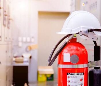 Xác định vị trí cửa ngăn cháy từ ranh giới khoang cháy trên bản vẽ
