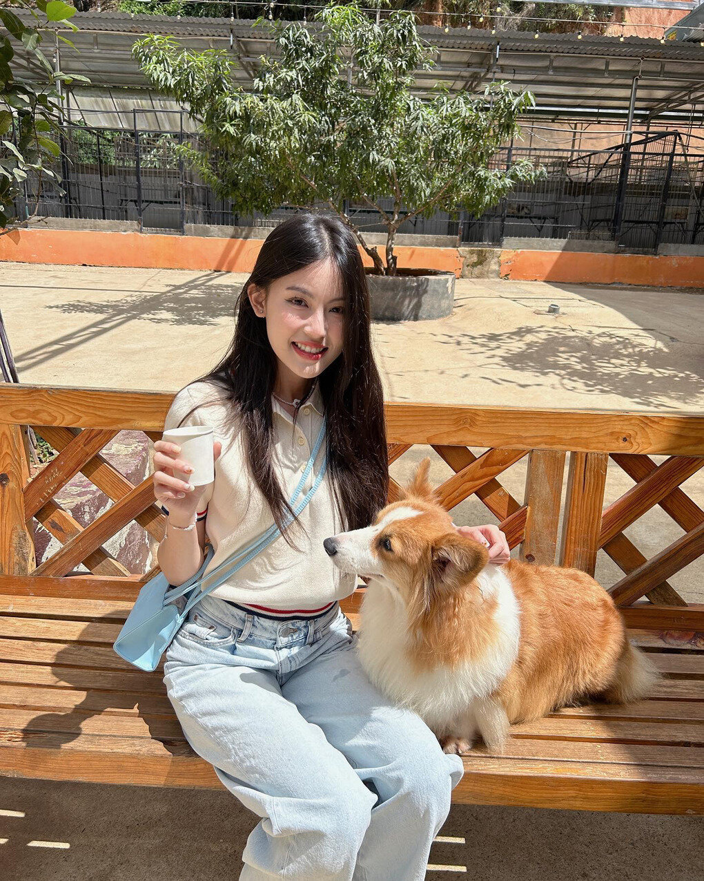 Tiểu thư TPHCM xinh đẹp, là bạn gái tin đồn của HIEUTHUHAI | Báo Dân trí