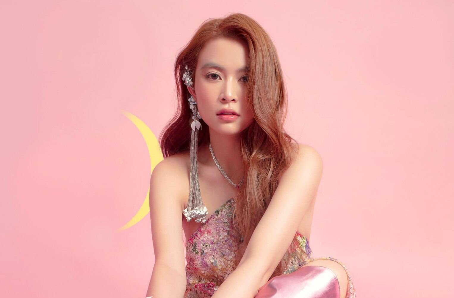 Nếu Hoàng Thùy Linh và Đen Vâu về chung một nhà, khối tài sản của cả hai "khủng" đến mức nào? - Ảnh 3. Nếu Hoàng Thùy Linh và Đen Vâu về chung một nhà, khối tài sản của cả hai "khủng" đến mức nào? - Ảnh 3.