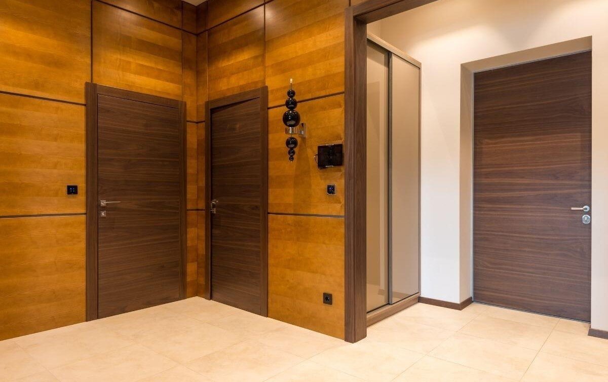 Sự thật về cửa thép vân gỗ có bị gỉ không?