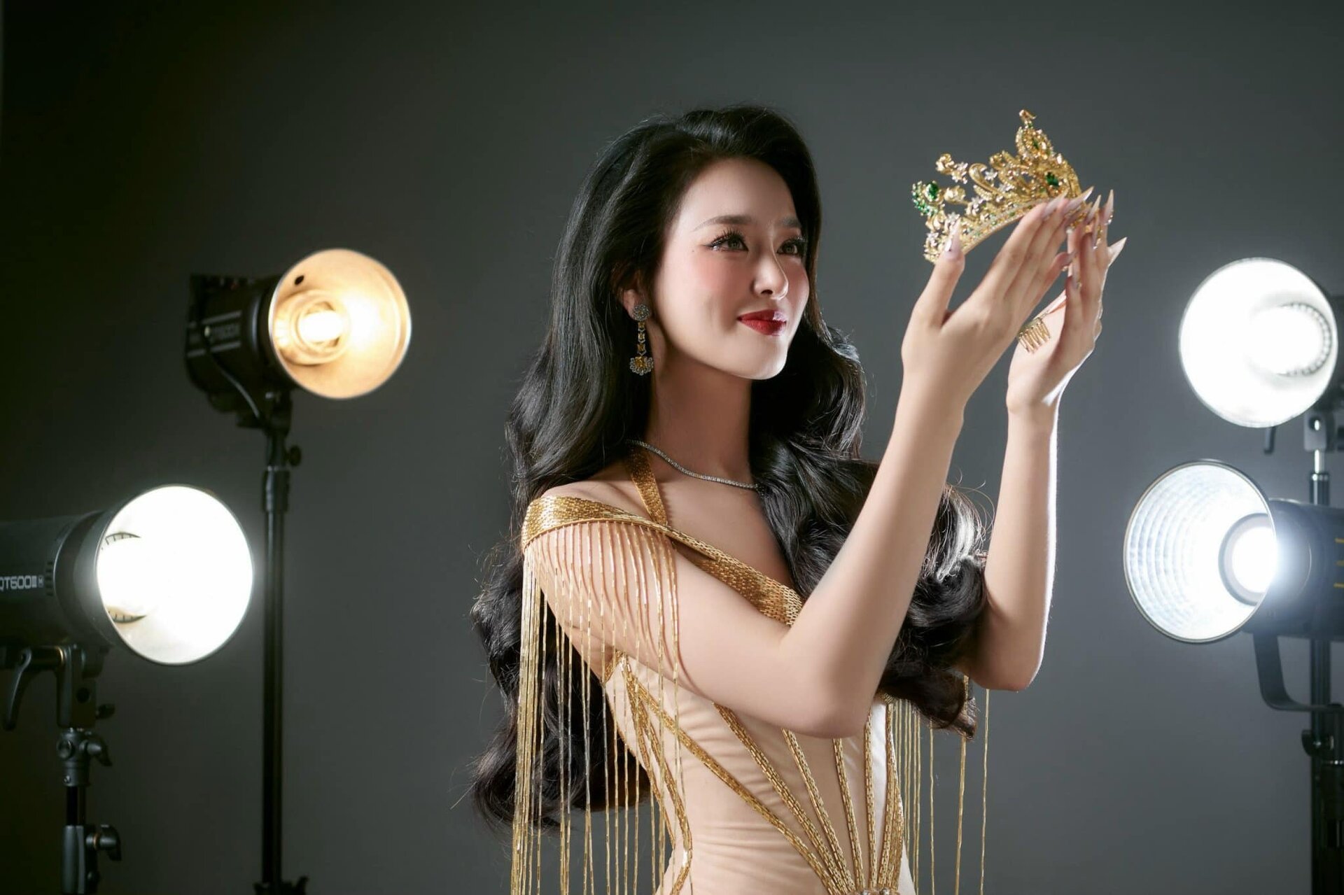 Khánh Linh từng đăng quang Á hậu 1 Miss Grand Vietnam