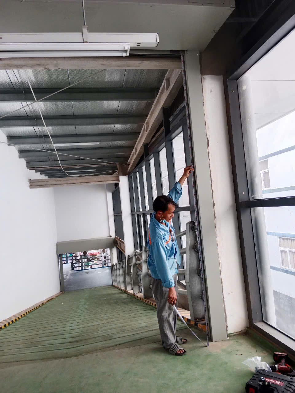 thi công cửa thép chống cháy